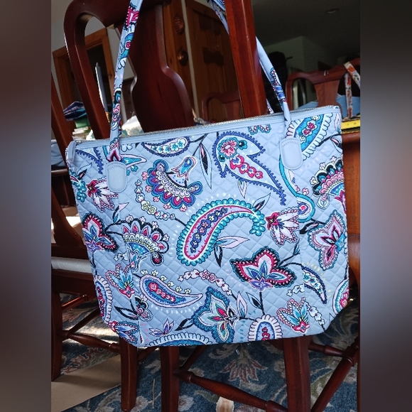 Vera Bradley "Makani Paisley" Carson North South Tote NWT - Picture 3 of 11